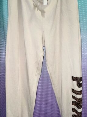 NWT Victoria’s Secret PINK XL Leopard Campus Jogger Pant